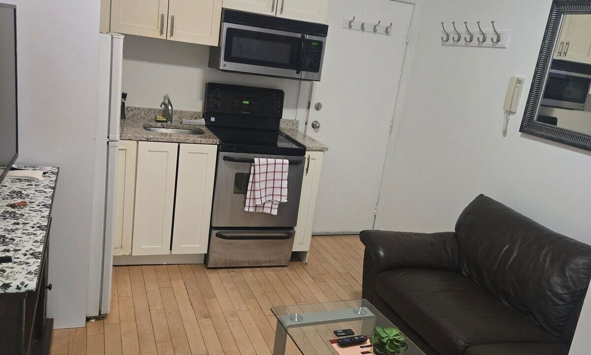 Photo of Livingroom in ByWard Market