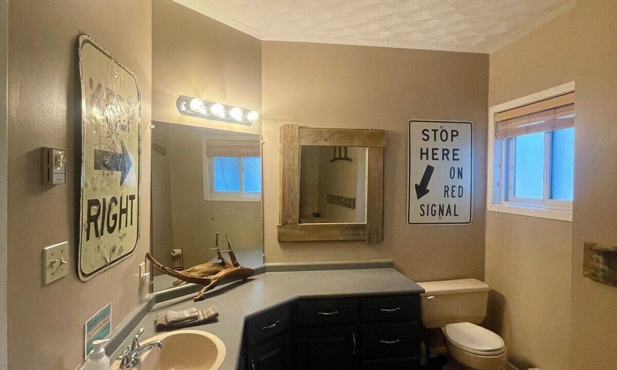Photo of Bathroom in Gravenhurst