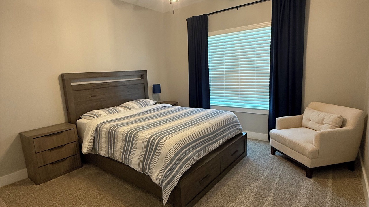 Photo of Bedroom in Oakland