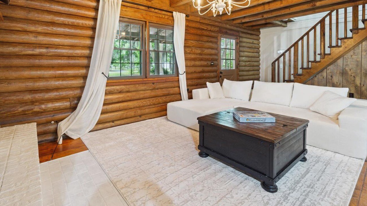 Photo of Livingroom in Fleming