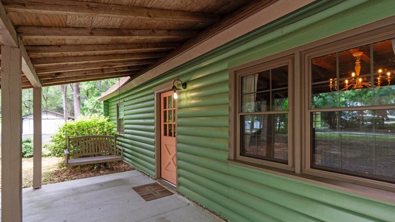 Photo of Patio Balcony in Fleming