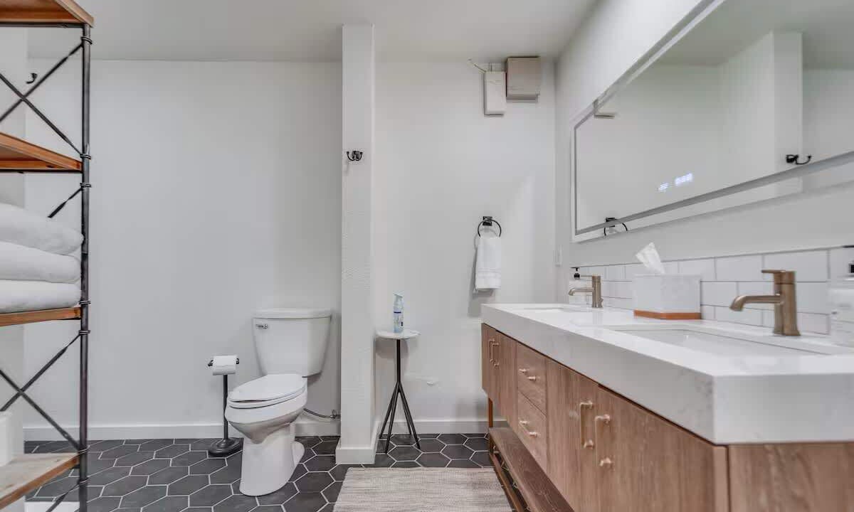 Photo of Bathroom in Tech Terrace
