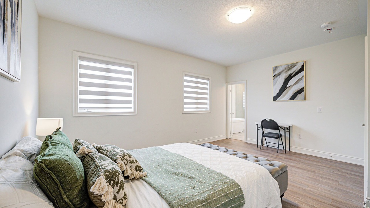 Photo of Bedroom in Richmond Hill