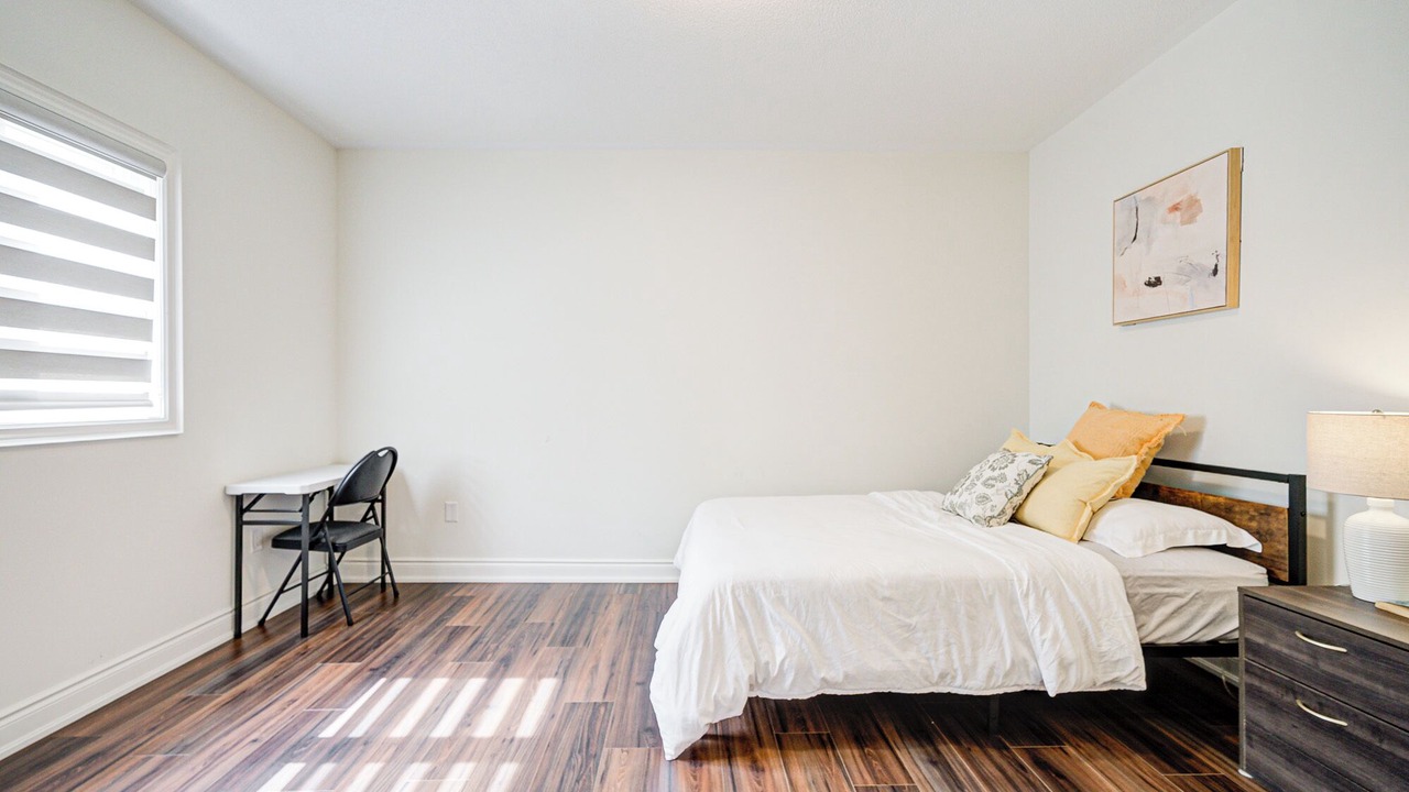 Photo of Bedroom in Richmond Hill