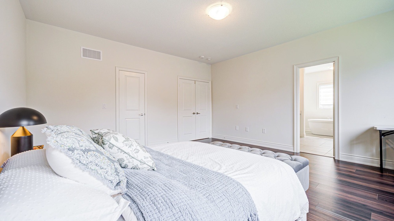 Photo of Bedroom in Richmond Hill