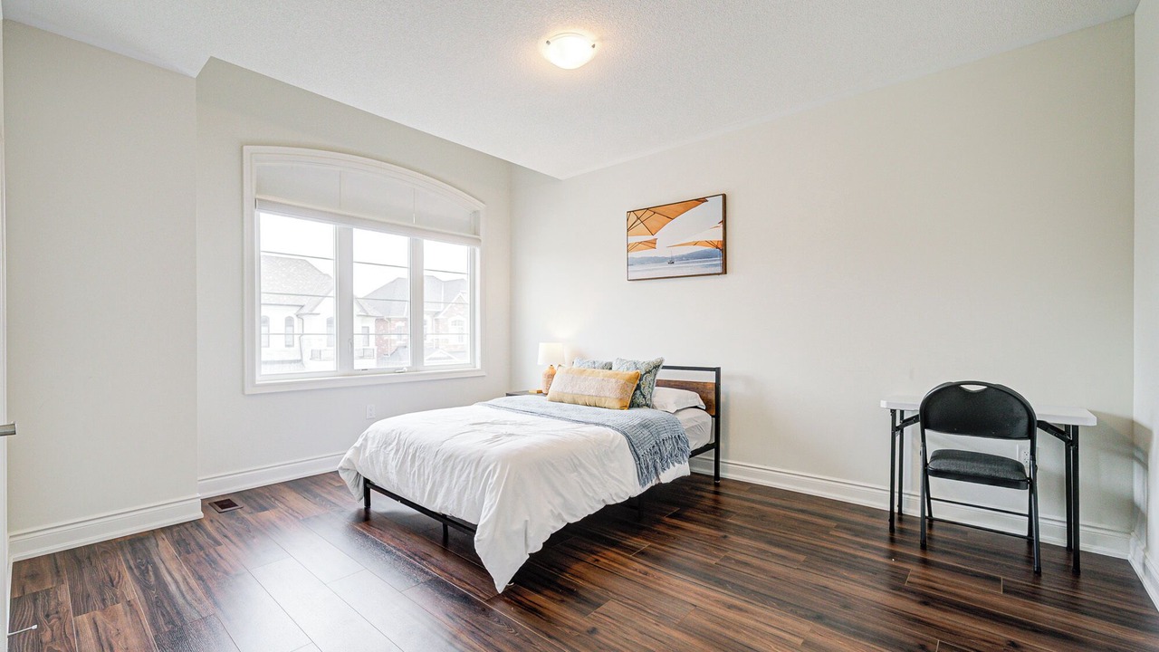 Photo of Bedroom in Richmond Hill