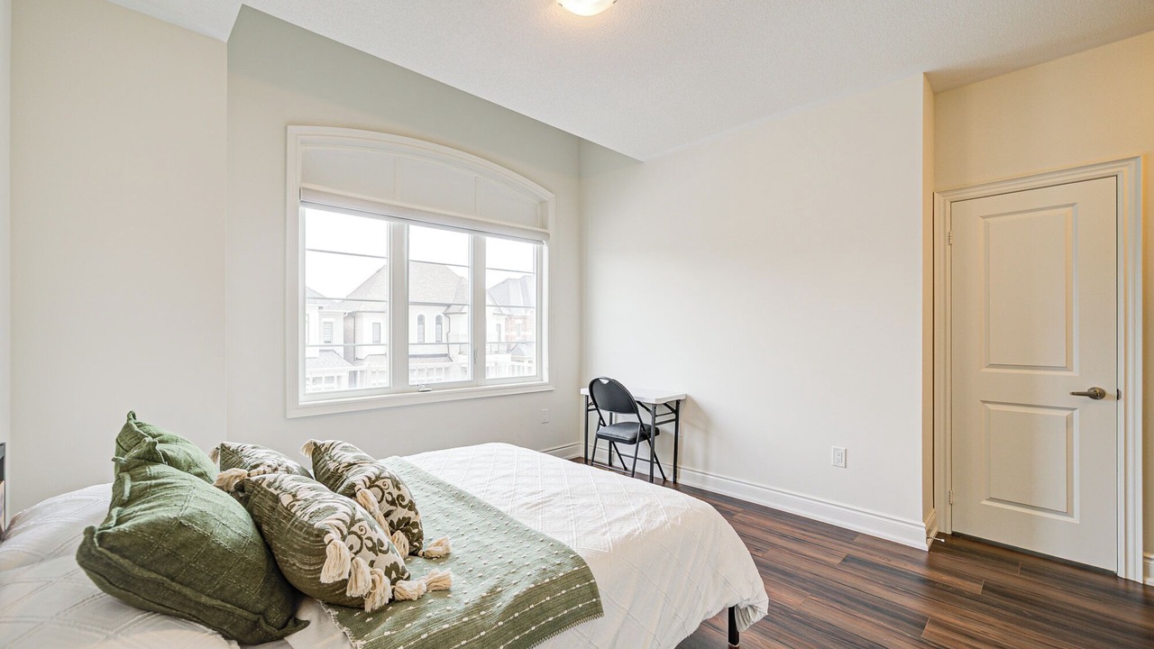 Photo of Bedroom in Richmond Hill