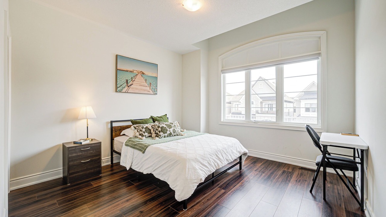 Photo of Bedroom in Richmond Hill