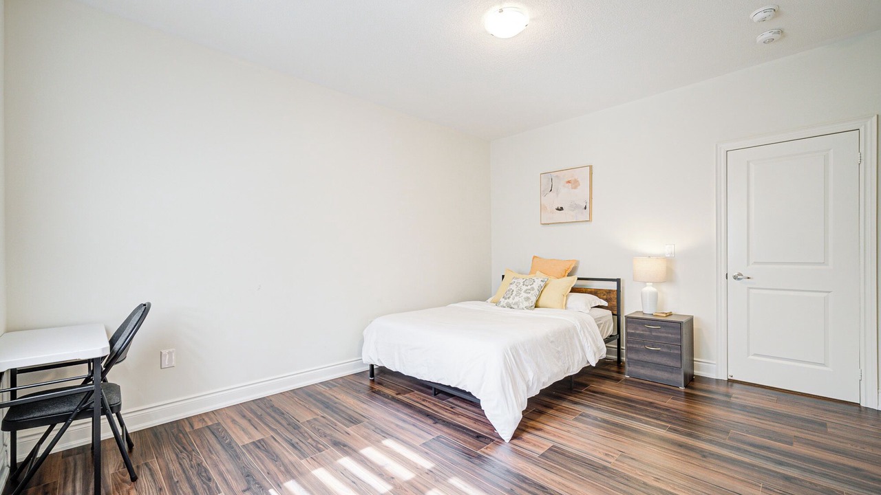 Photo of Bedroom in Richmond Hill