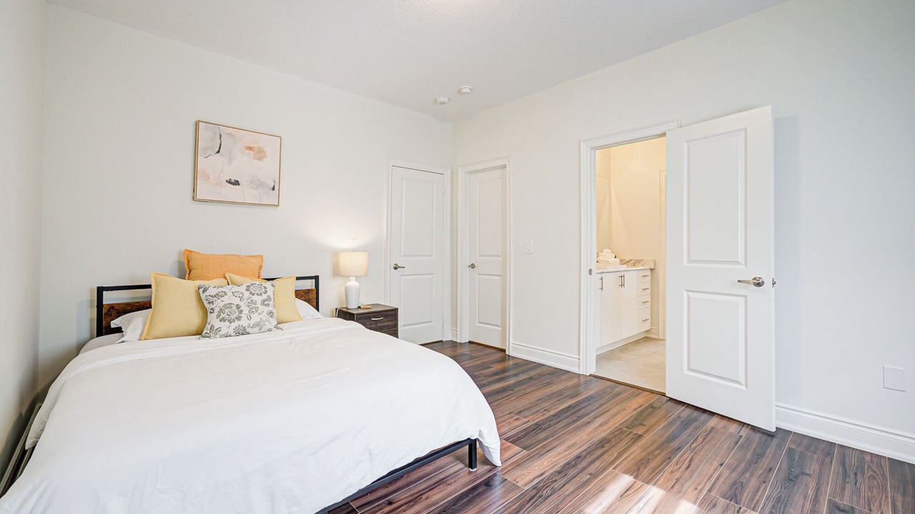 Photo of Bedroom in Richmond Hill