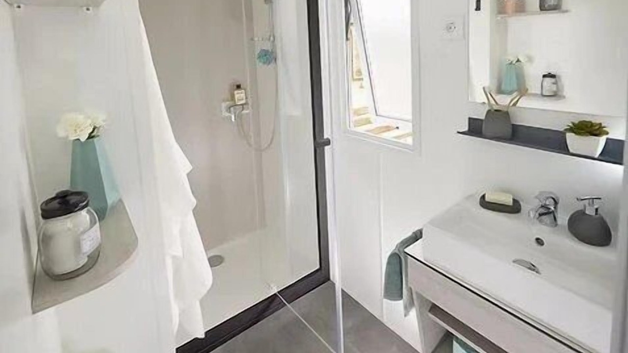 Photo of Bathroom in Saint-Didier-en-Velay