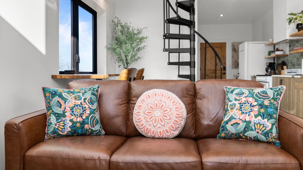 Photo of Livingroom in Bourbon