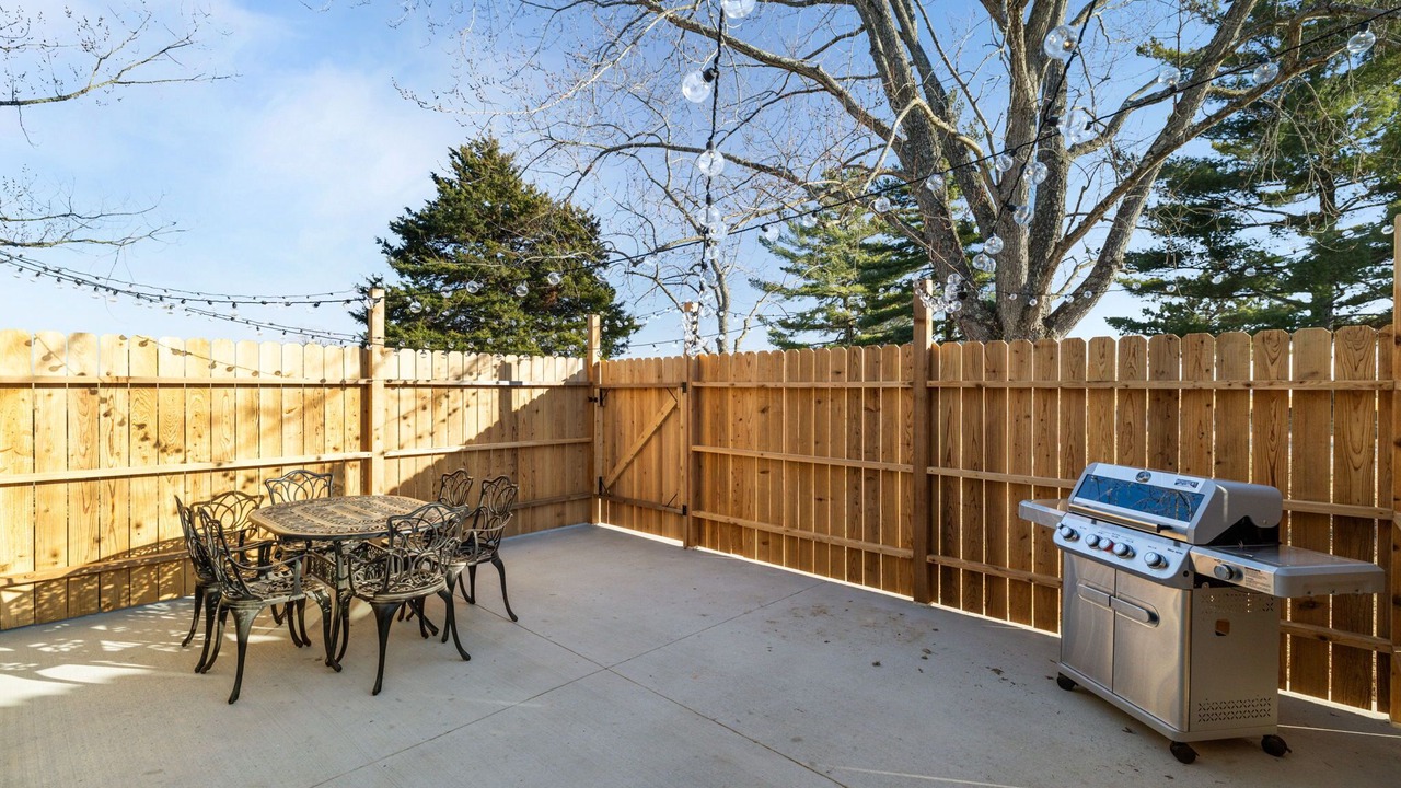 Photo of Outdoor in Bourbon