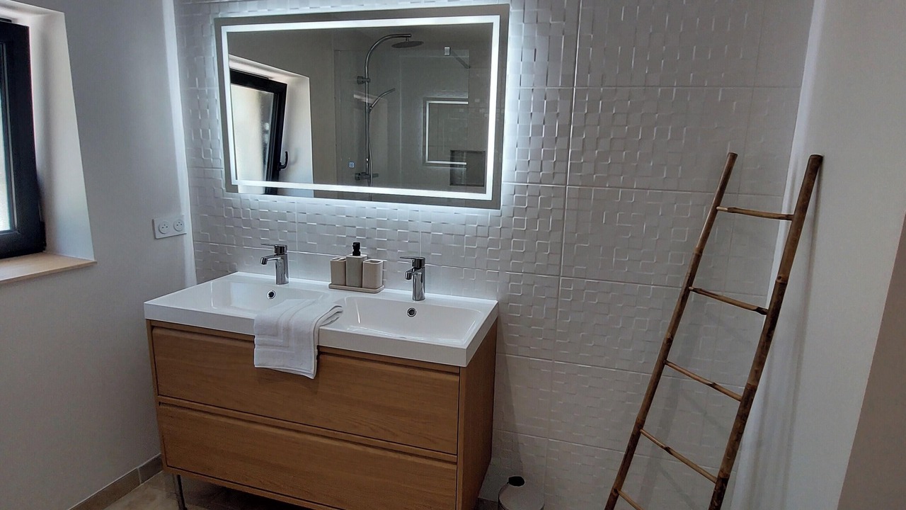 Photo of Bathroom in Dieulefit