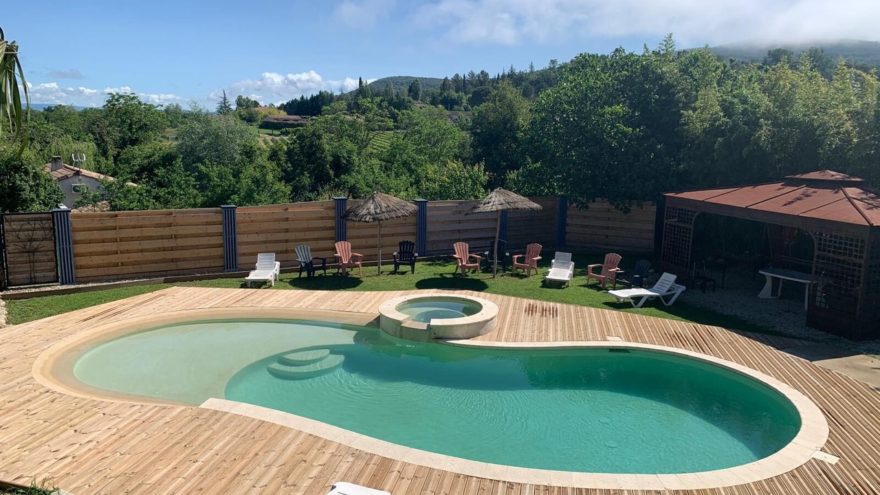 Photo of Outdoor in Grospierres
