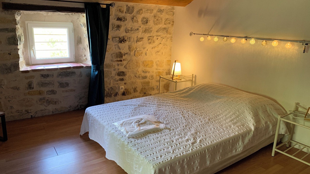 Photo of Bedroom in Grospierres