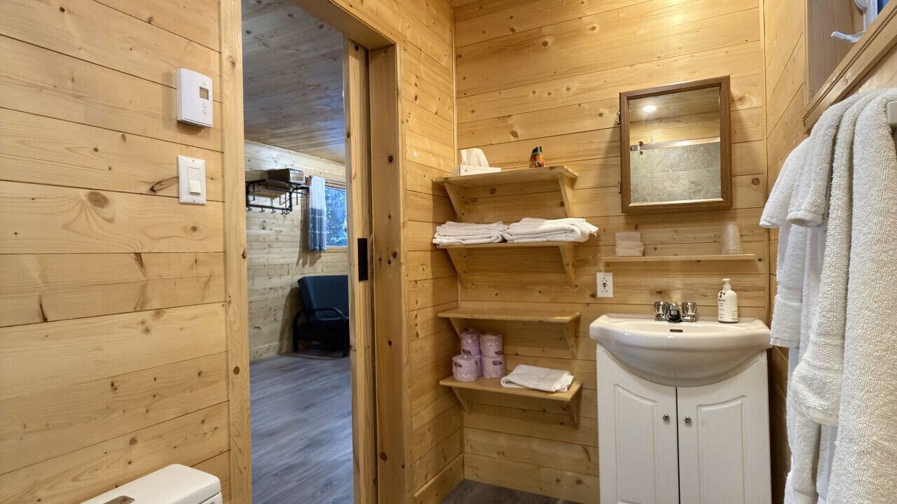 Photo of Bathroom in Pohenegamook