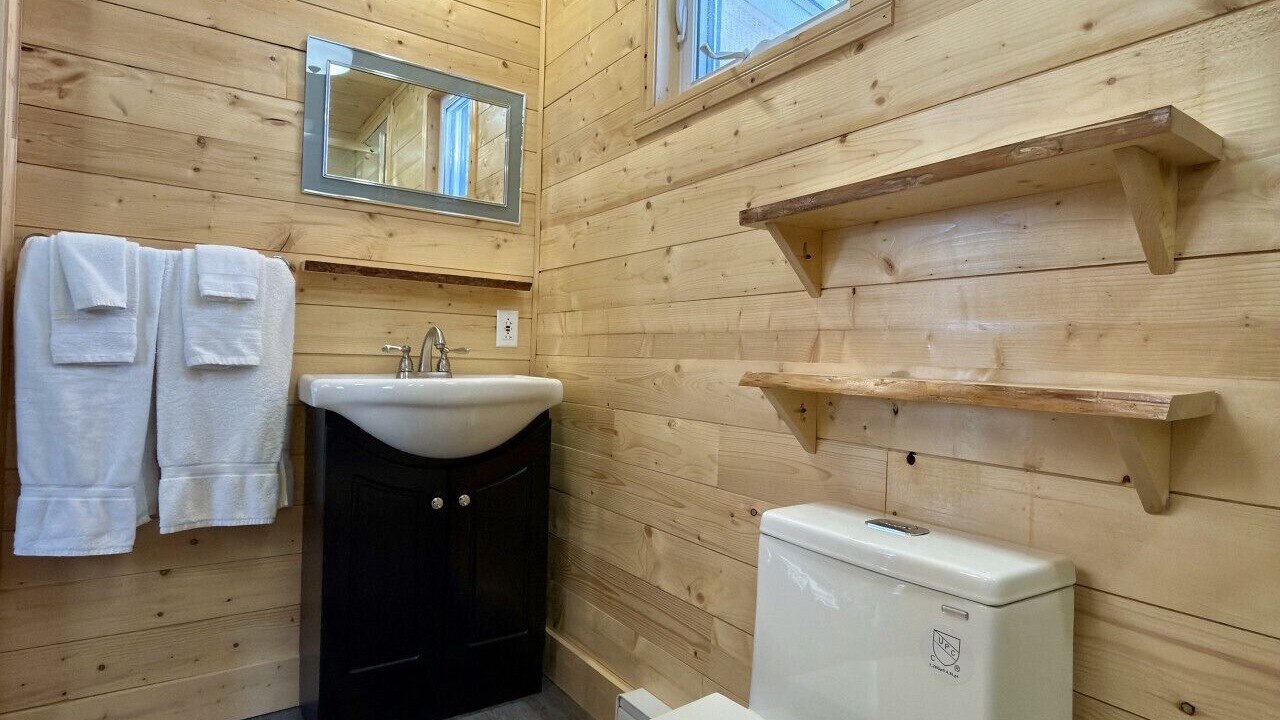 Photo of Bathroom in Pohenegamook
