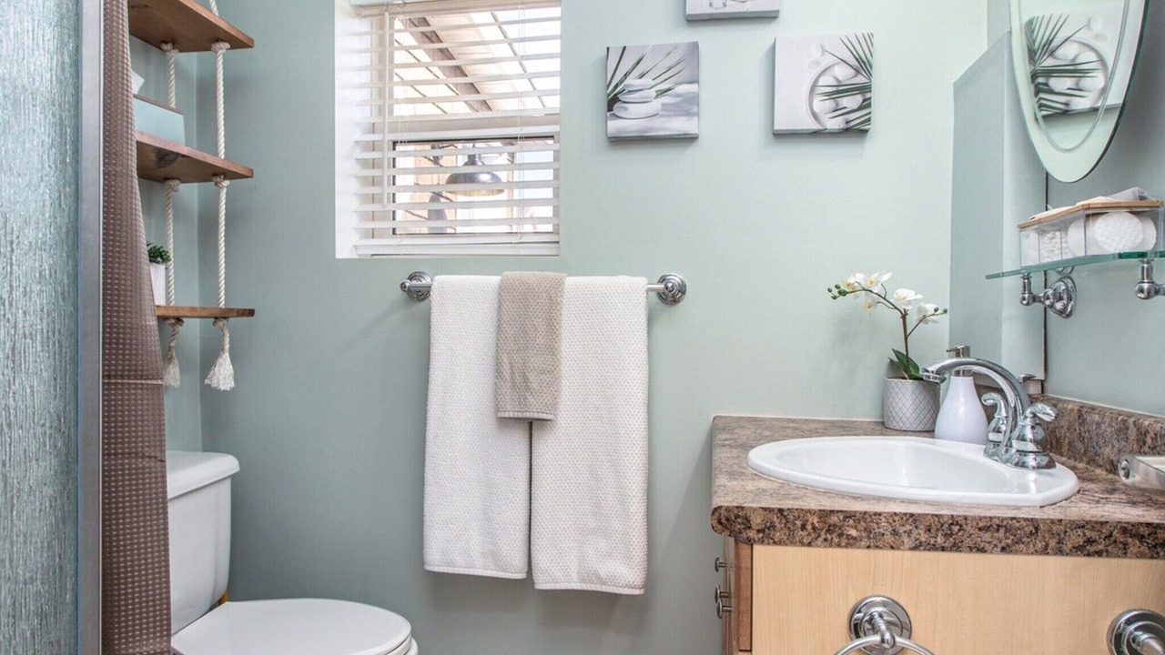 Photo of Bathroom in Pointe-du-Chene
