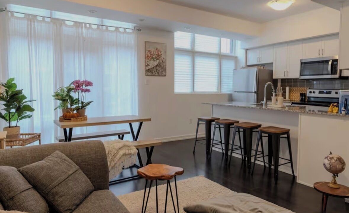 Photo of Livingroom in Whitchurch-Stouffville