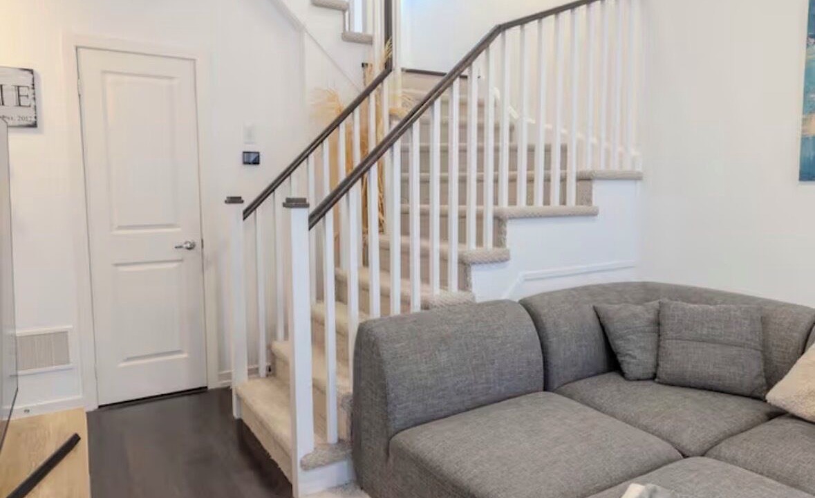 Photo of Livingroom in Whitchurch-Stouffville