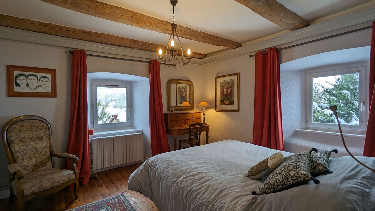 Photo of Bedroom in Saint-Berain