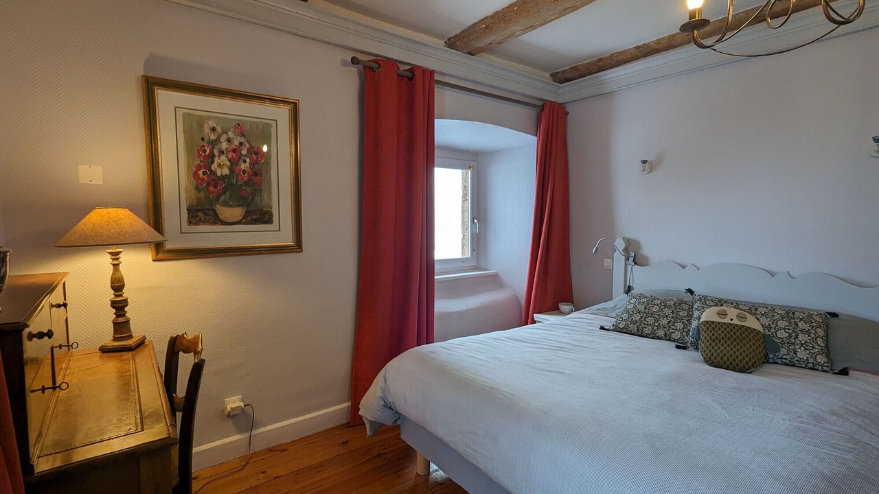 Photo of Bedroom in Saint-Berain