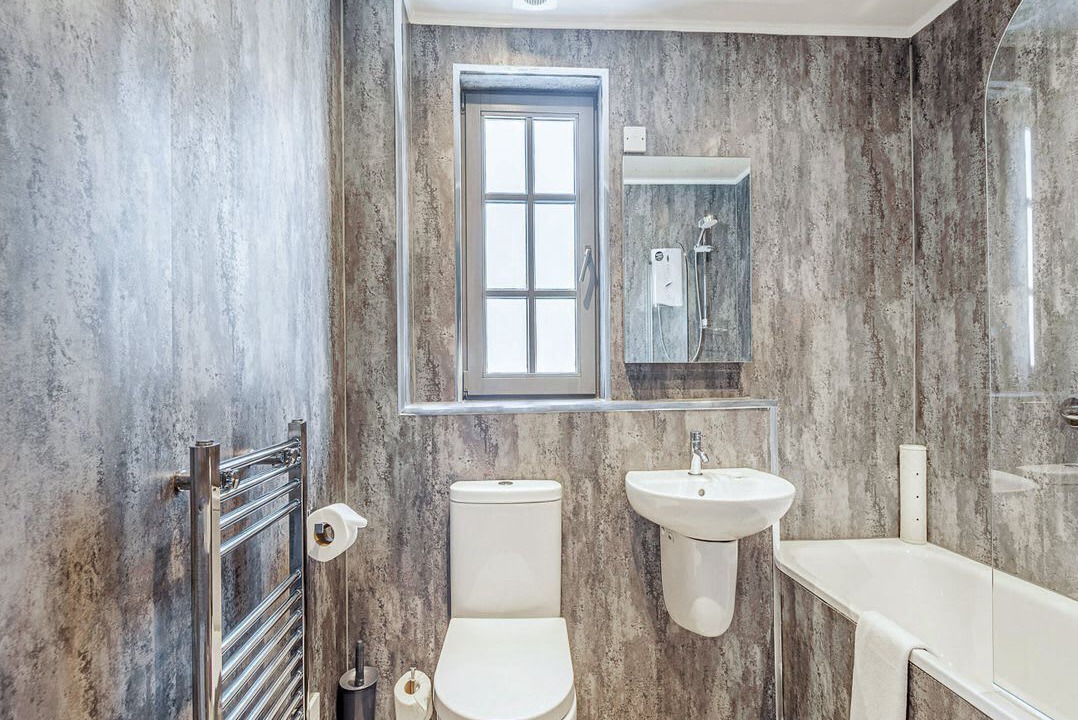 Photo of Others in Dailly