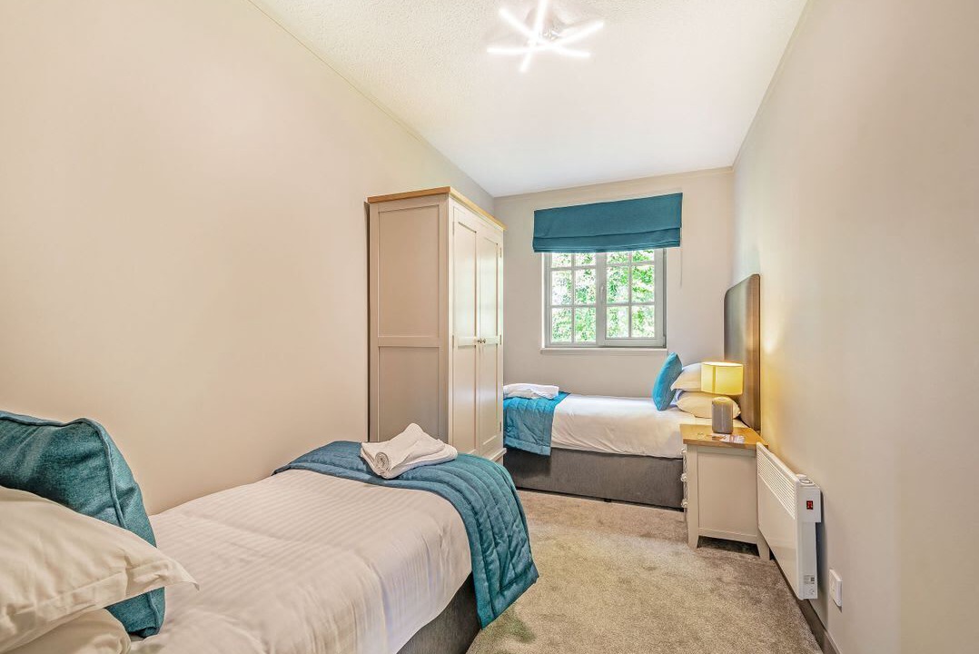 Photo of Others in Dailly