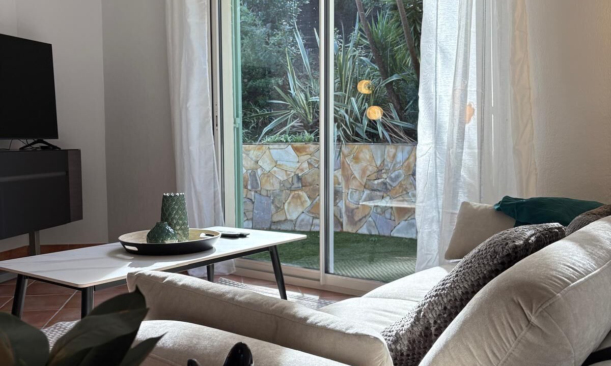 Photo of Livingroom in Plage de la Garonnette