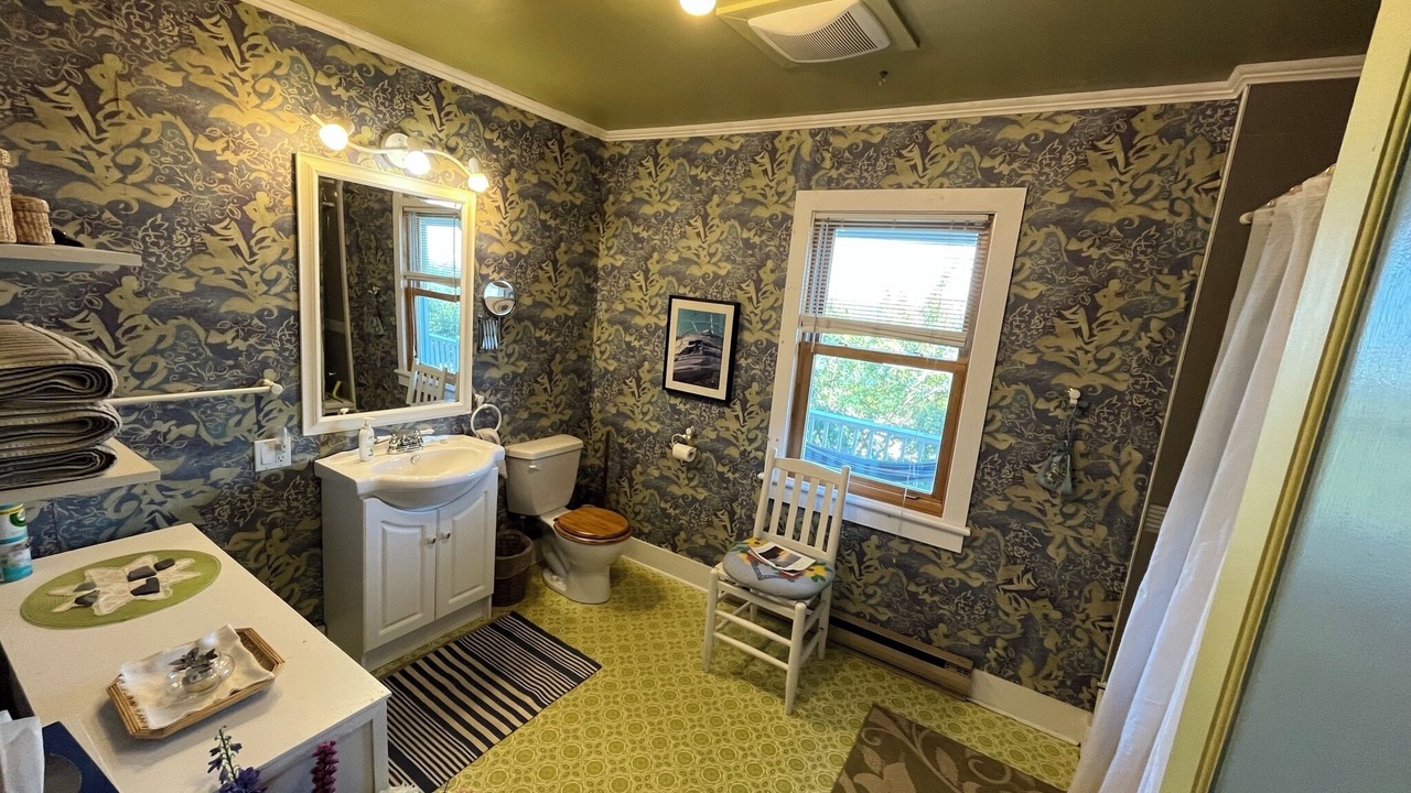 Photo of Bathroom in Saint Irenee