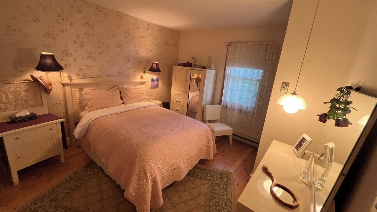 Photo of Bedroom in Saint Irenee