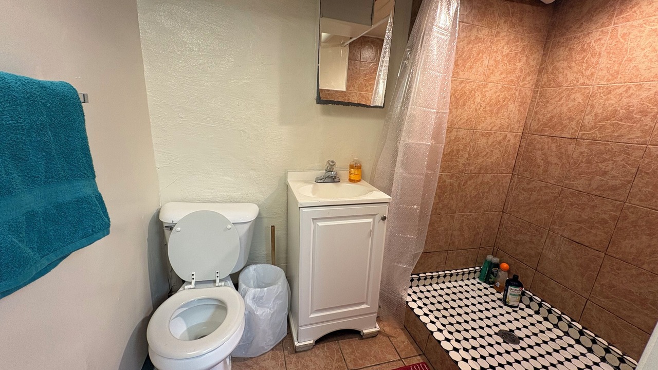 Photo of Bathroom in Olney-Oak Lane