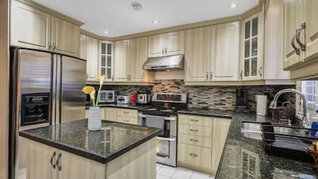 Photo of Kitchen in East Credit