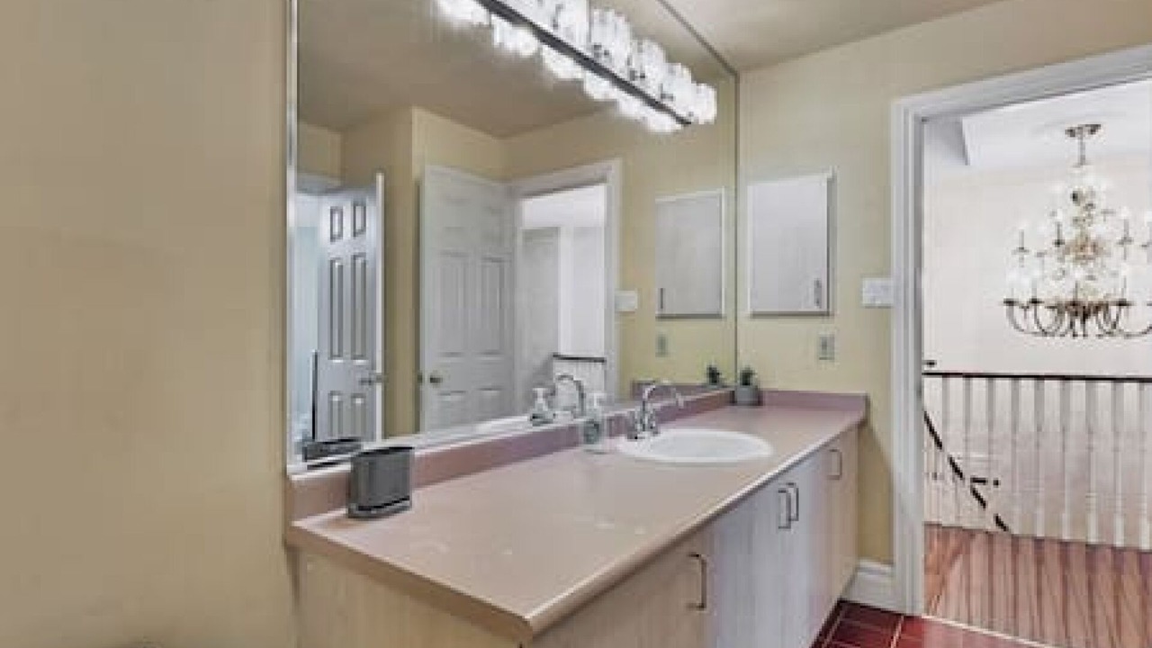 Photo of Bathroom in East Credit