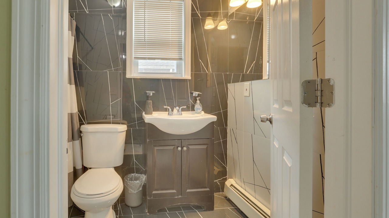 Photo of Bathroom in South Side