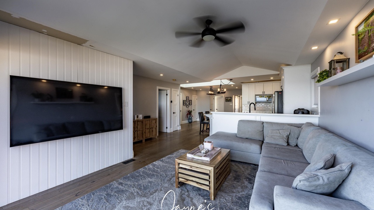 Photo of Bedroom in Alcona