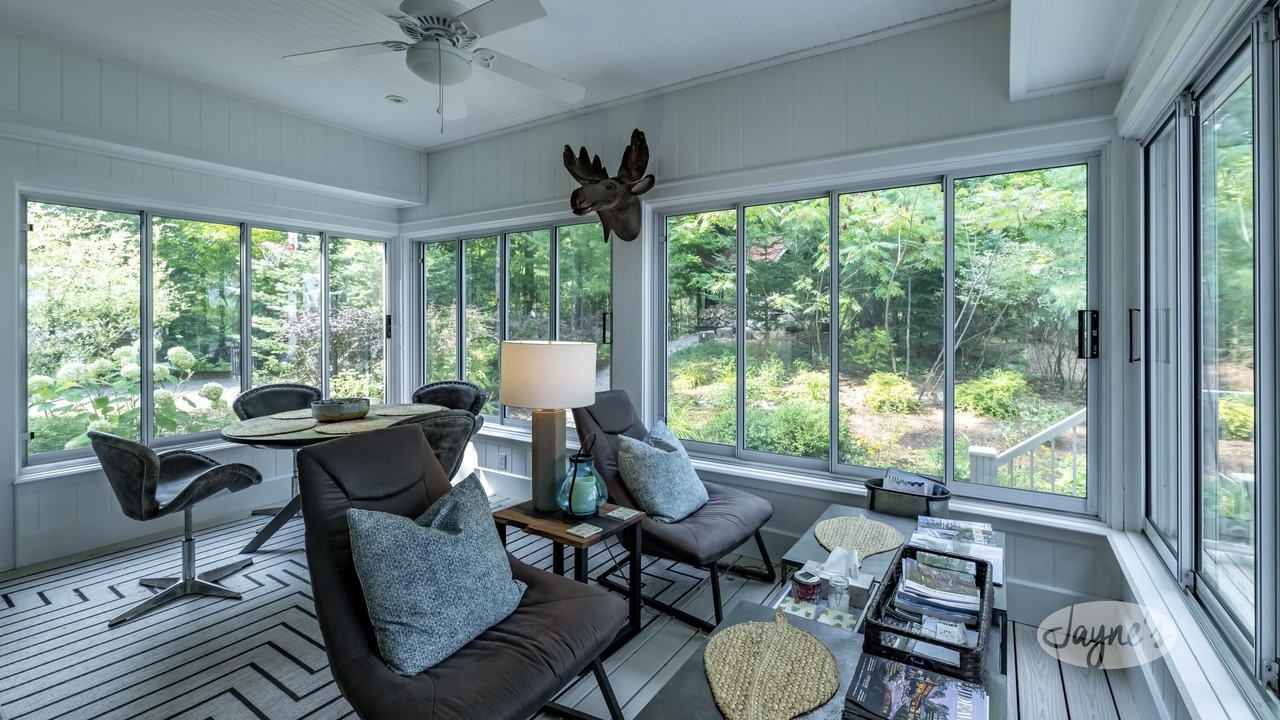 Photo of Bedroom in Muskoka Lakes