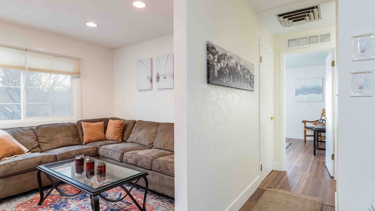 Photo of Livingroom in Canyon Rim