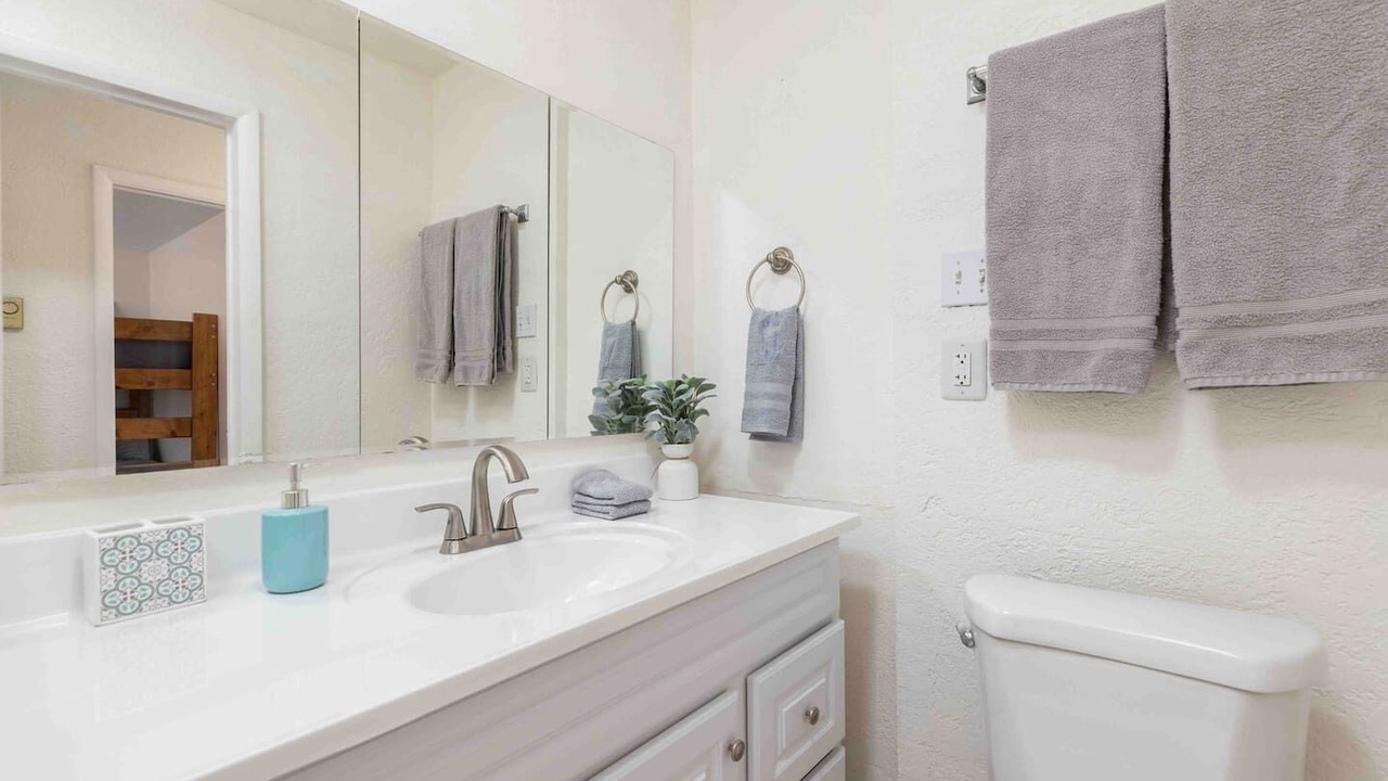 Photo of Bathroom in Canyon Rim