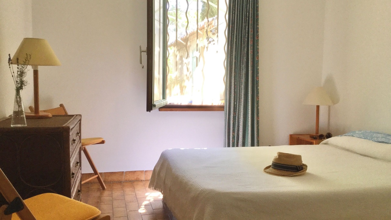Photo of Bedroom in Puget