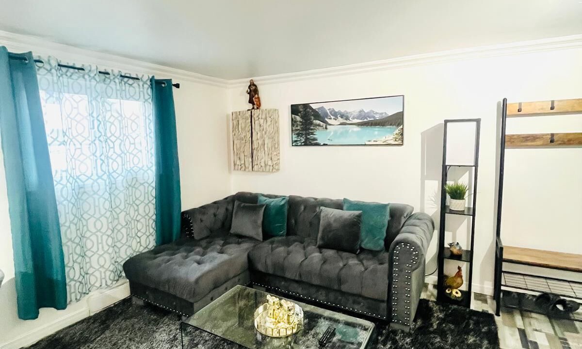 Photo of Livingroom in Sherbrooke