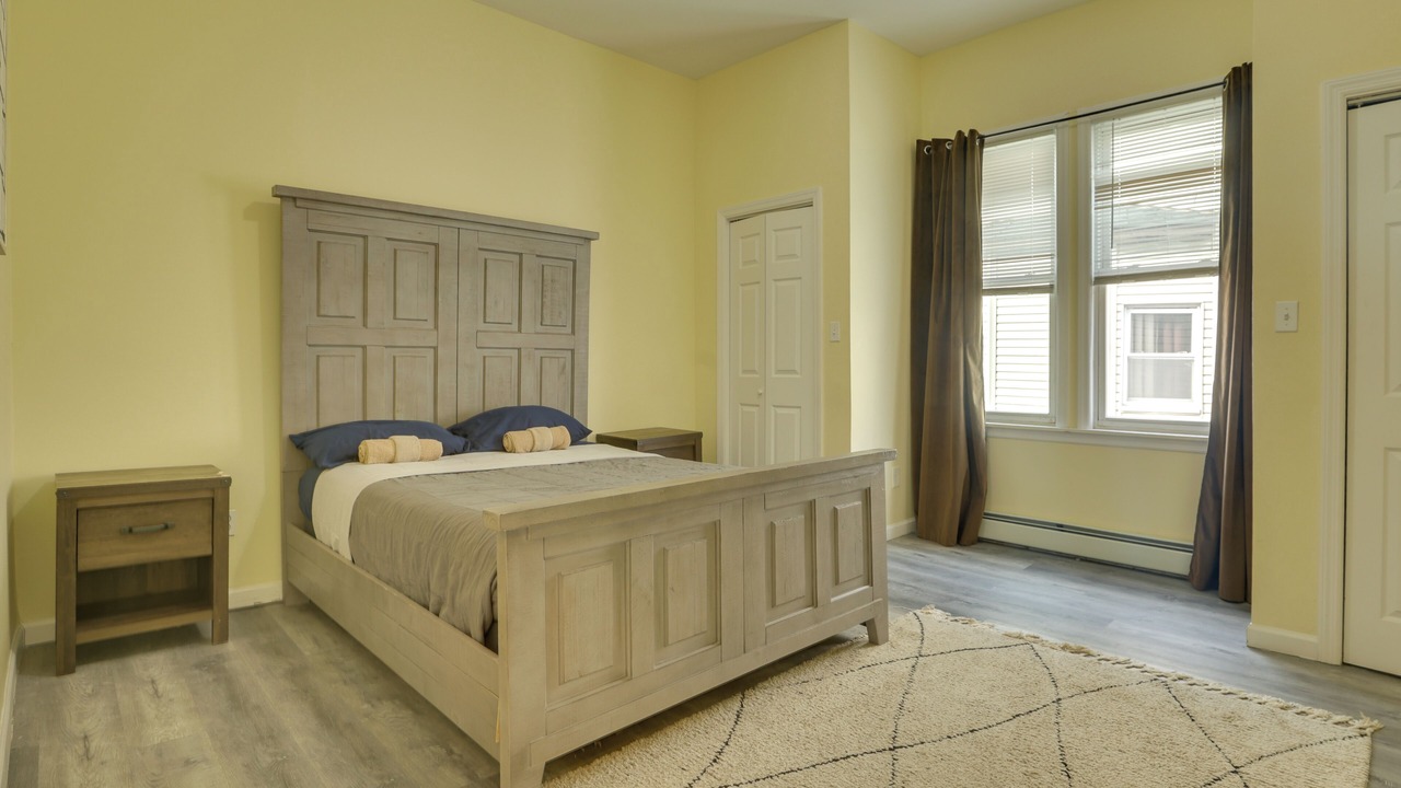 Photo of Others in South Side