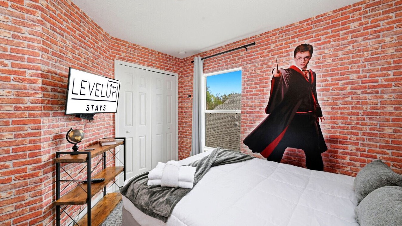 Photo of Bedroom in Crystal Cove
