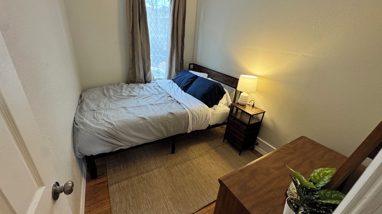 Photo of Bedroom in Westside