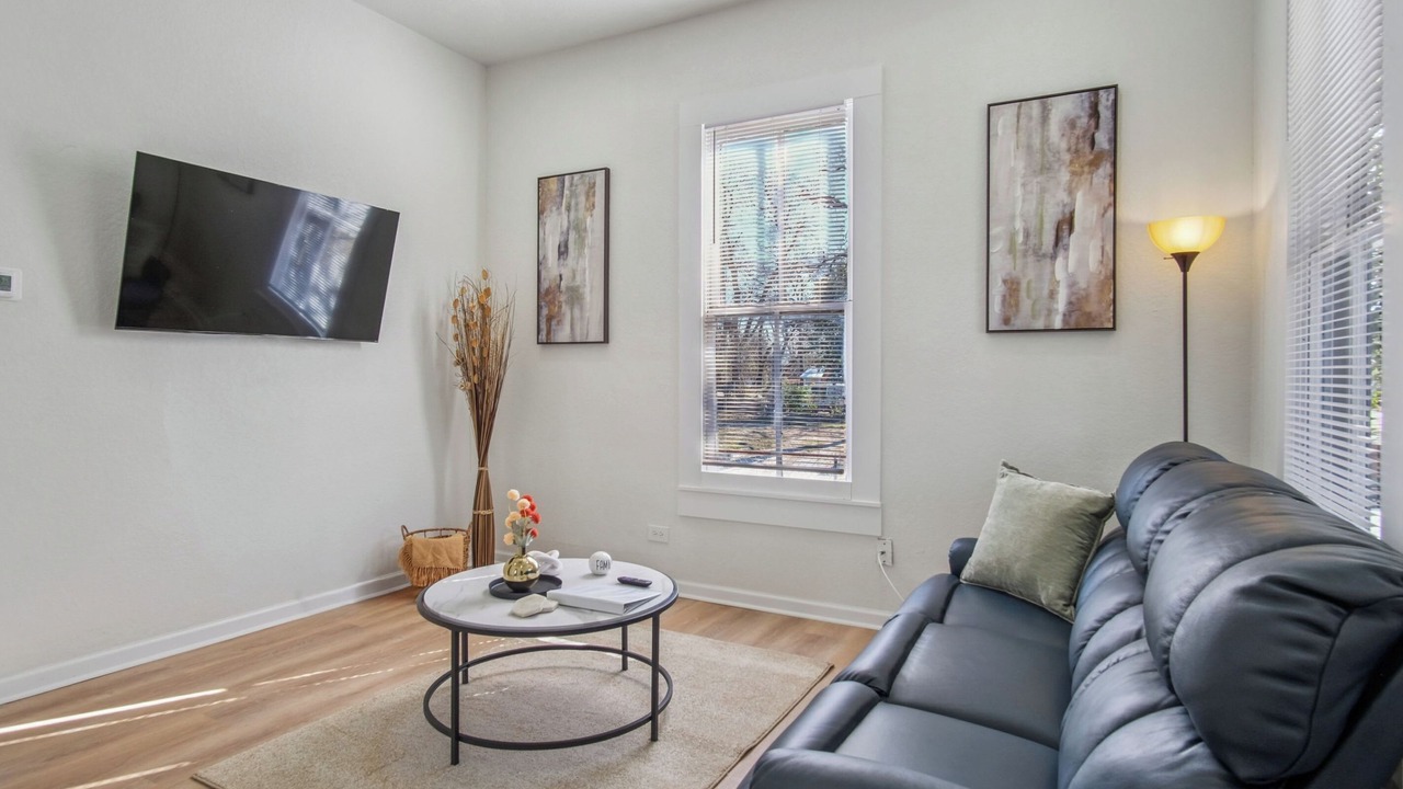 Photo of Livingroom in Denver Heights