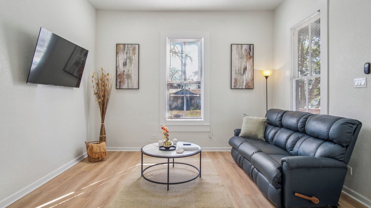 Photo of Livingroom in Denver Heights