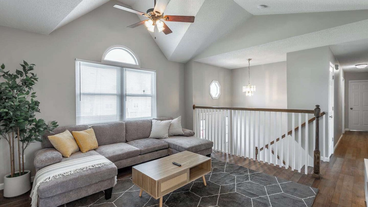 Photo of Livingroom in East Brainerd