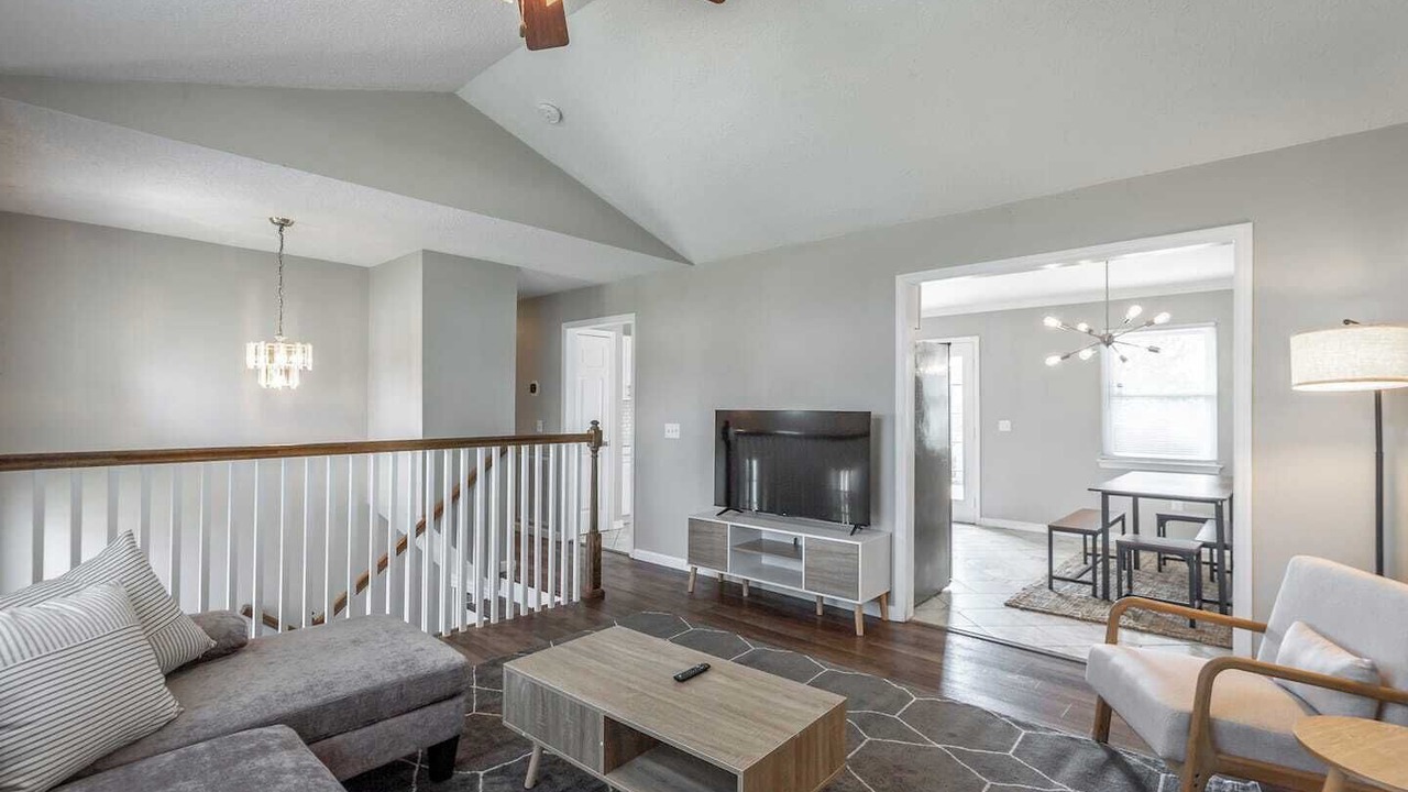 Photo of Livingroom in East Brainerd