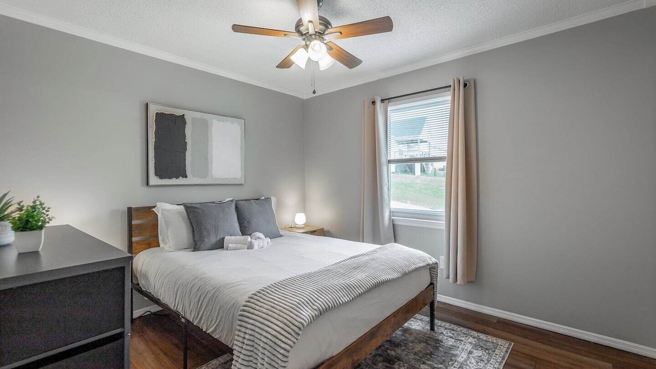 Photo of Bedroom in East Brainerd